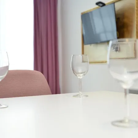 Kraljevi Cardaci Cardak Hotel